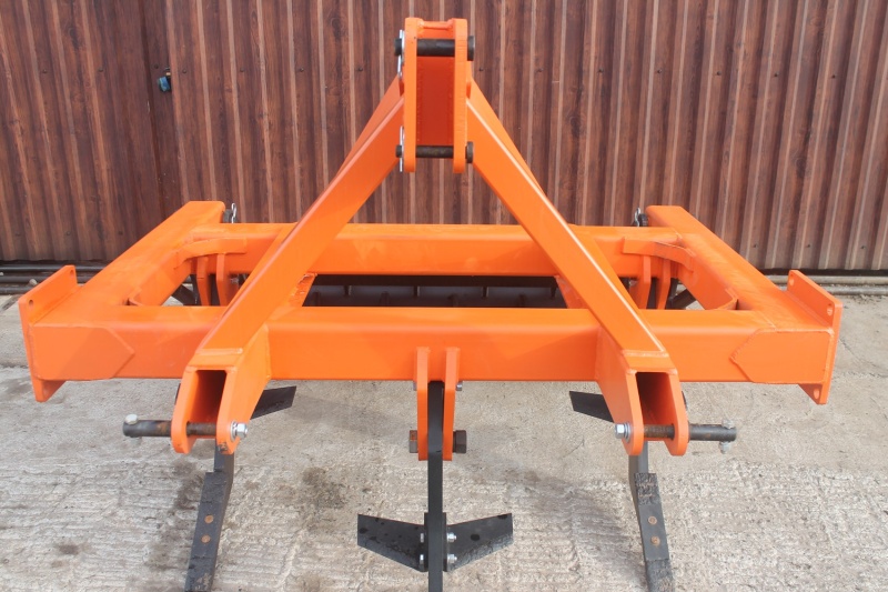 Плуг чизельный ПЧН-1,6 с зубчатым катком купить в Донецке – «БДН-АгроКубань», 5