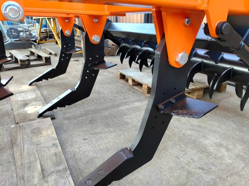 Плуг чизельный навесной ПЧН-2,1Н с зубчатым катком купить в Донецке – «БДН-АгроКубань», 6