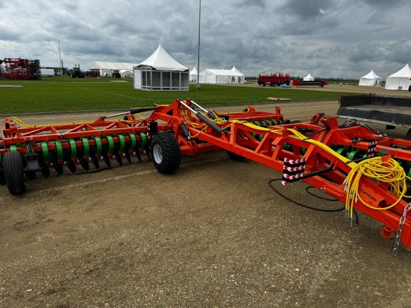 Лущильник мульчировщик дисковый прицепной «АВРОРА» ЛД-8Л (евро-складывание) ЛАФЕТ купить в Донецке – «БДН-АгроКубань», 2