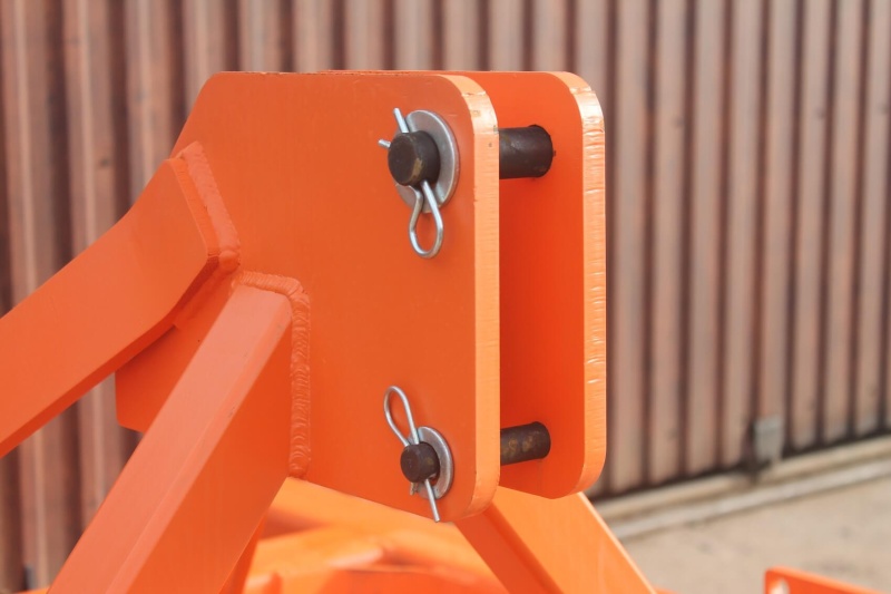 Плуг чизельный ПЧН-1,6 с зубчатым катком купить в Донецке – «БДН-АгроКубань», 8