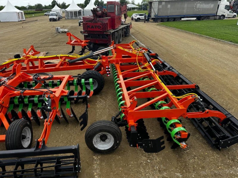 Лущильник мульчировщик дисковый прицепной «АВРОРА» ЛД-8Л (евро-складывание) ЛАФЕТ купить в Донецке – «БДН-АгроКубань», 3