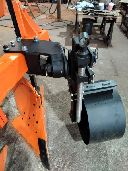 Плуг навесной оборотный 3/35+1 купить в Донецке – «БДН-АгроКубань», 4