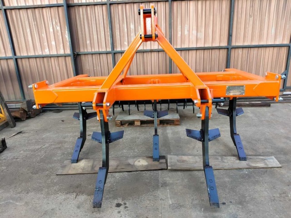 Плуг чизельный навесной ПЧН-2,1Н с зубчатым катком купить в Донецке – «БДН-АгроКубань», 5