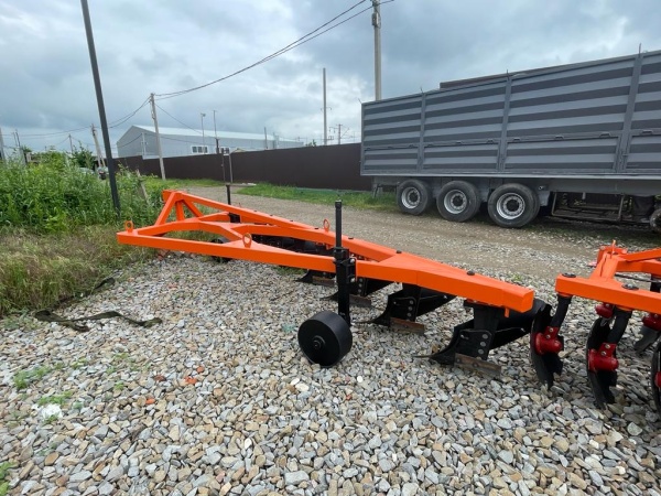 Плуг отвальный ПЛН 7-35 (7 корпусов) купить в Донецке – «БДН-АгроКубань», 2